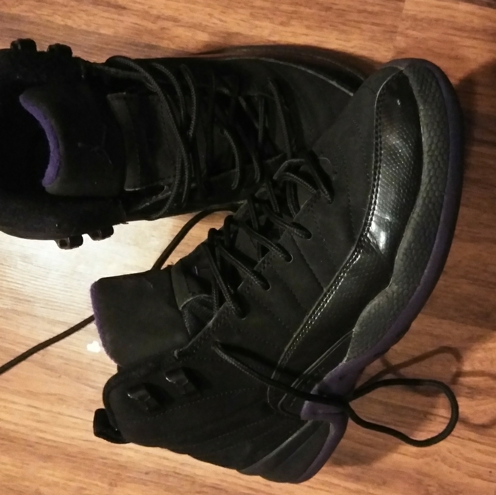 Jordan 12s